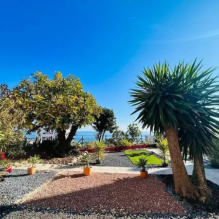 Διαμέρισμα Garden - Sea Views *